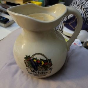GORGEOUS VINTAGE CERAMIC "WELCH'S " PITCHER- 8 "
